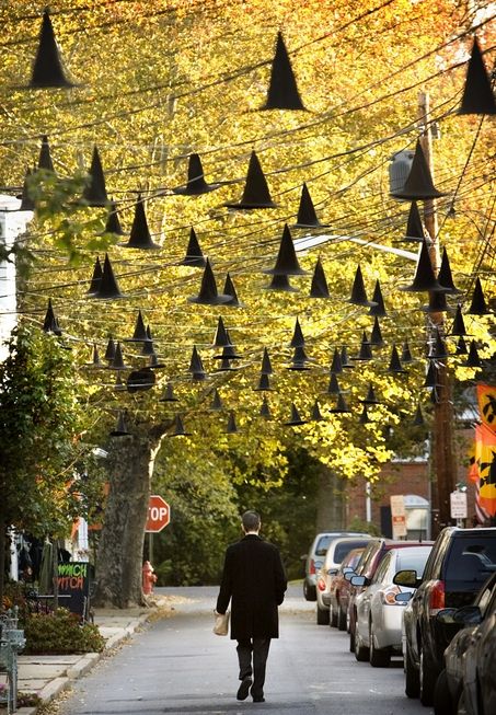 Bordentown's Quirky Decorations