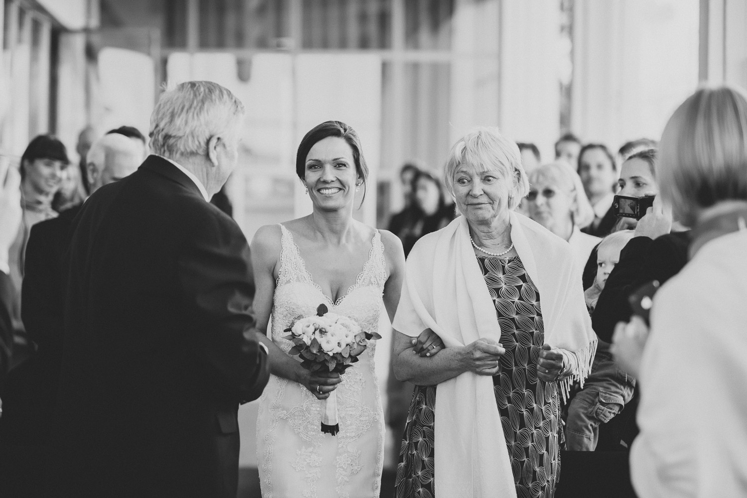 bryllupsfotograf-oslo-destination wedding photographer-morgan sikkerboel-stereosaint-leica-monochrom-street photography-44.jpg