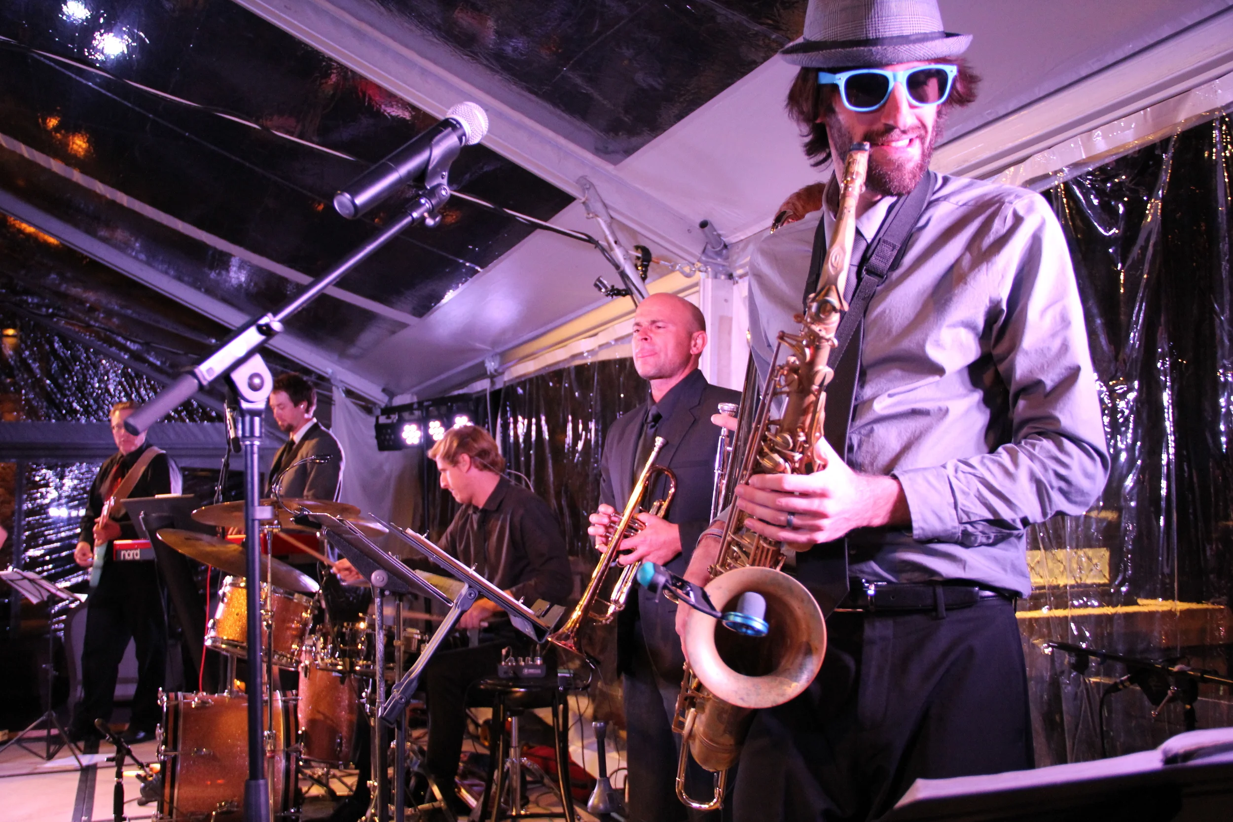 Groove Merchants Wedding Band with Horn Players