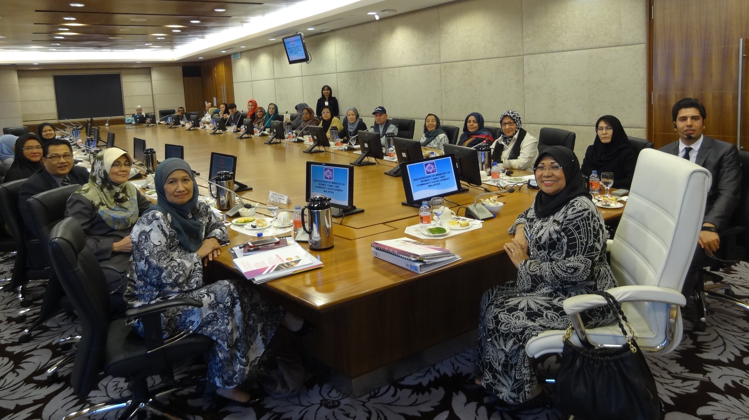   Full view of the attendees of the meeting.  