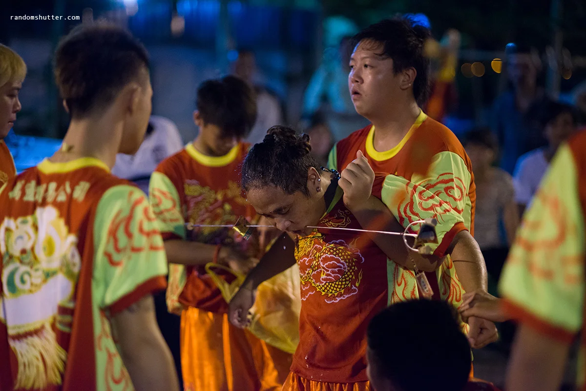 #8 because the awesome dynamic range of the Nikon D600. We can see that this young fellow was under a fainting spell