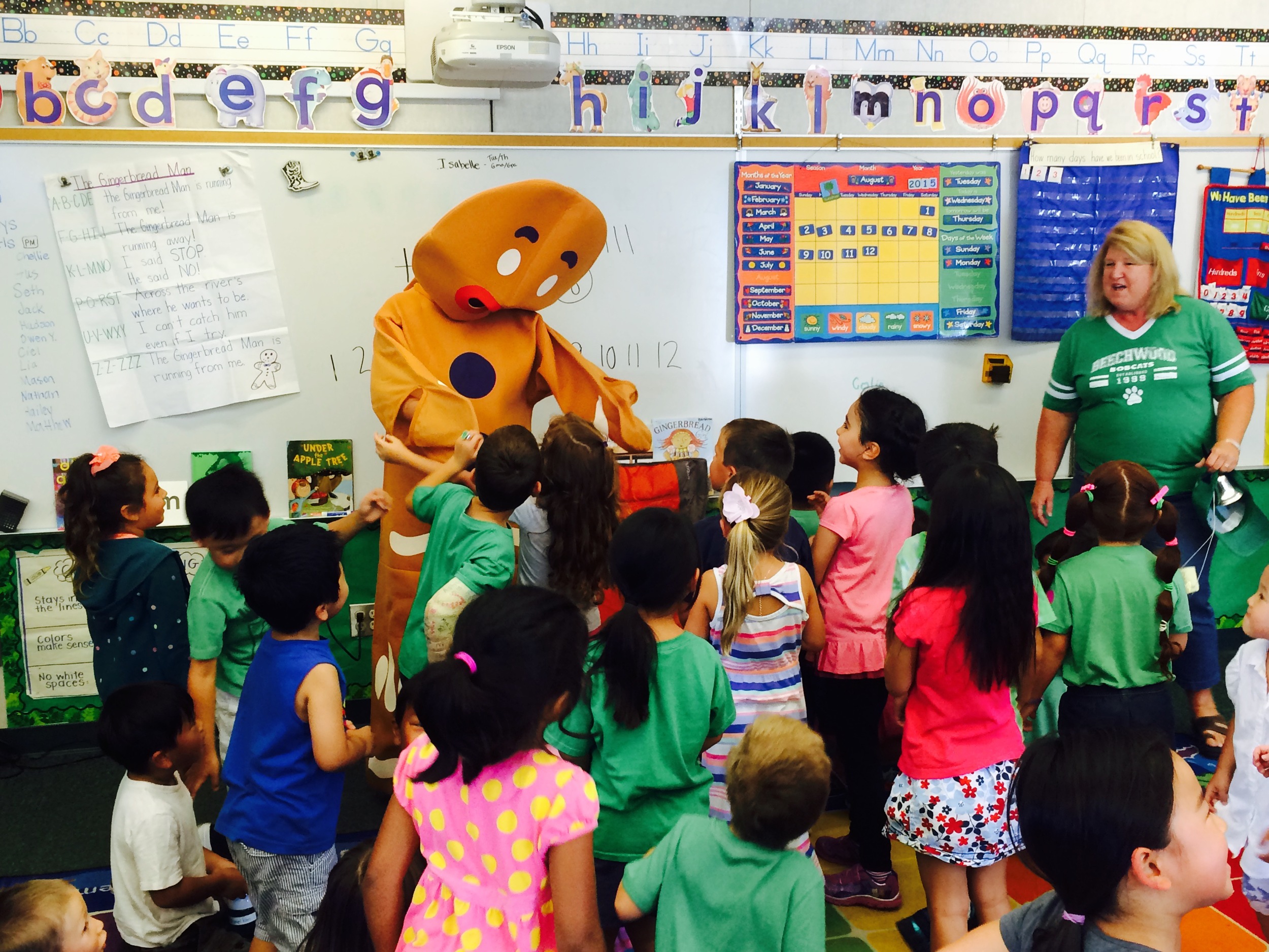 Be careful gingerbread man! Those bobkittens look hungry.