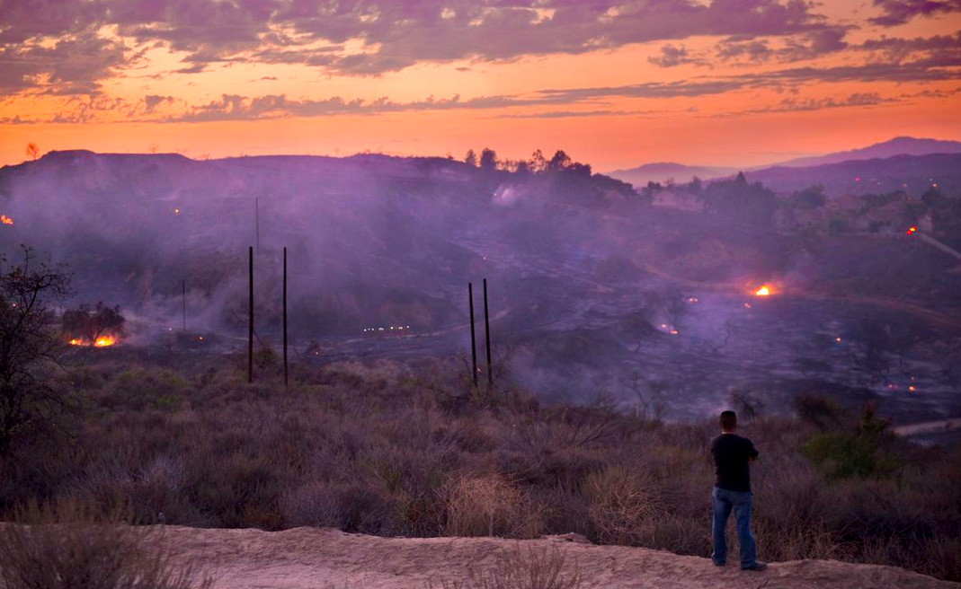 A photo of the fire last night in the Fullerton/La Habra region - photo credit: Matt Masin, Staff Photographer for the OC Register