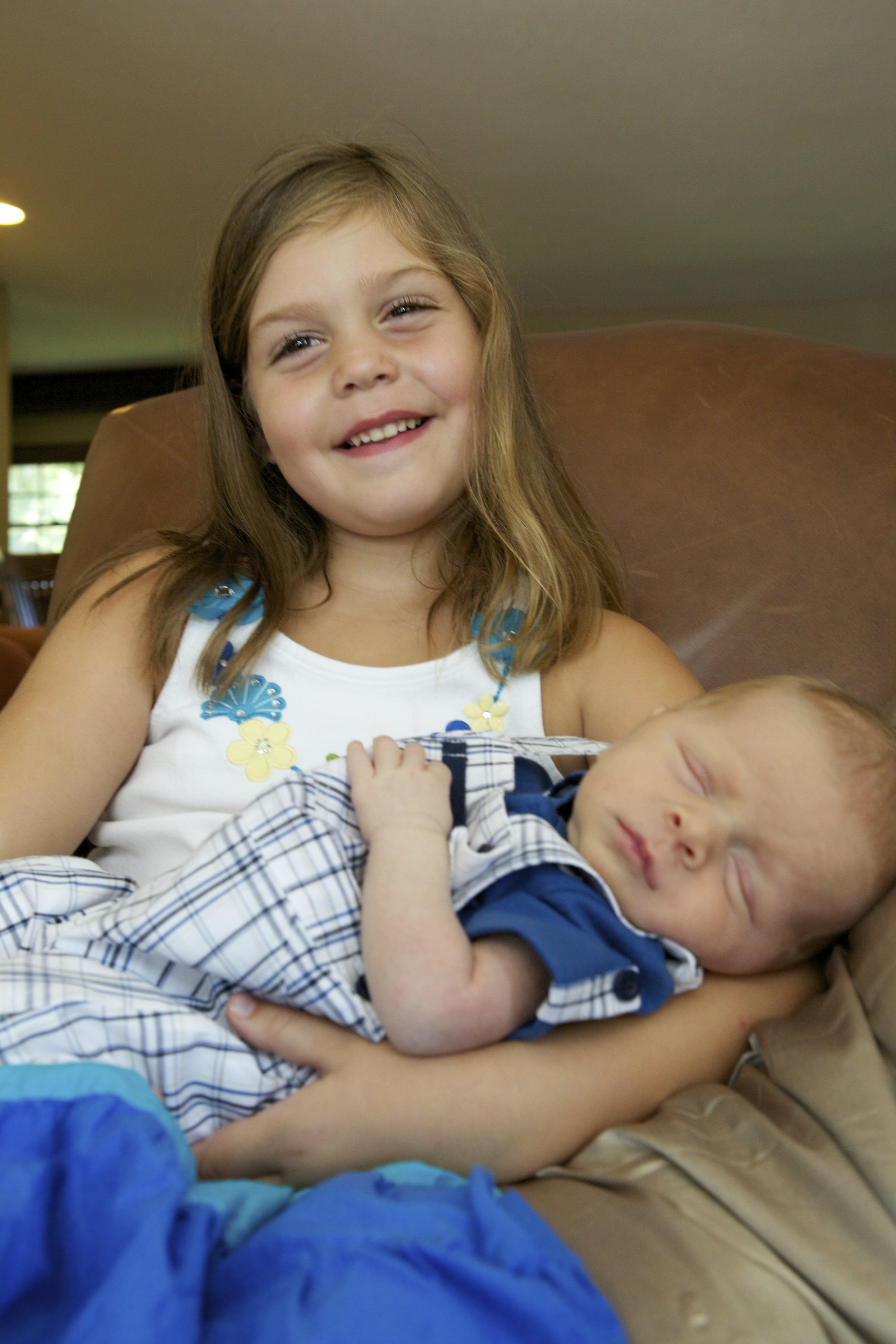 ThomasNewBornPix2012-07-20n30415.jpg