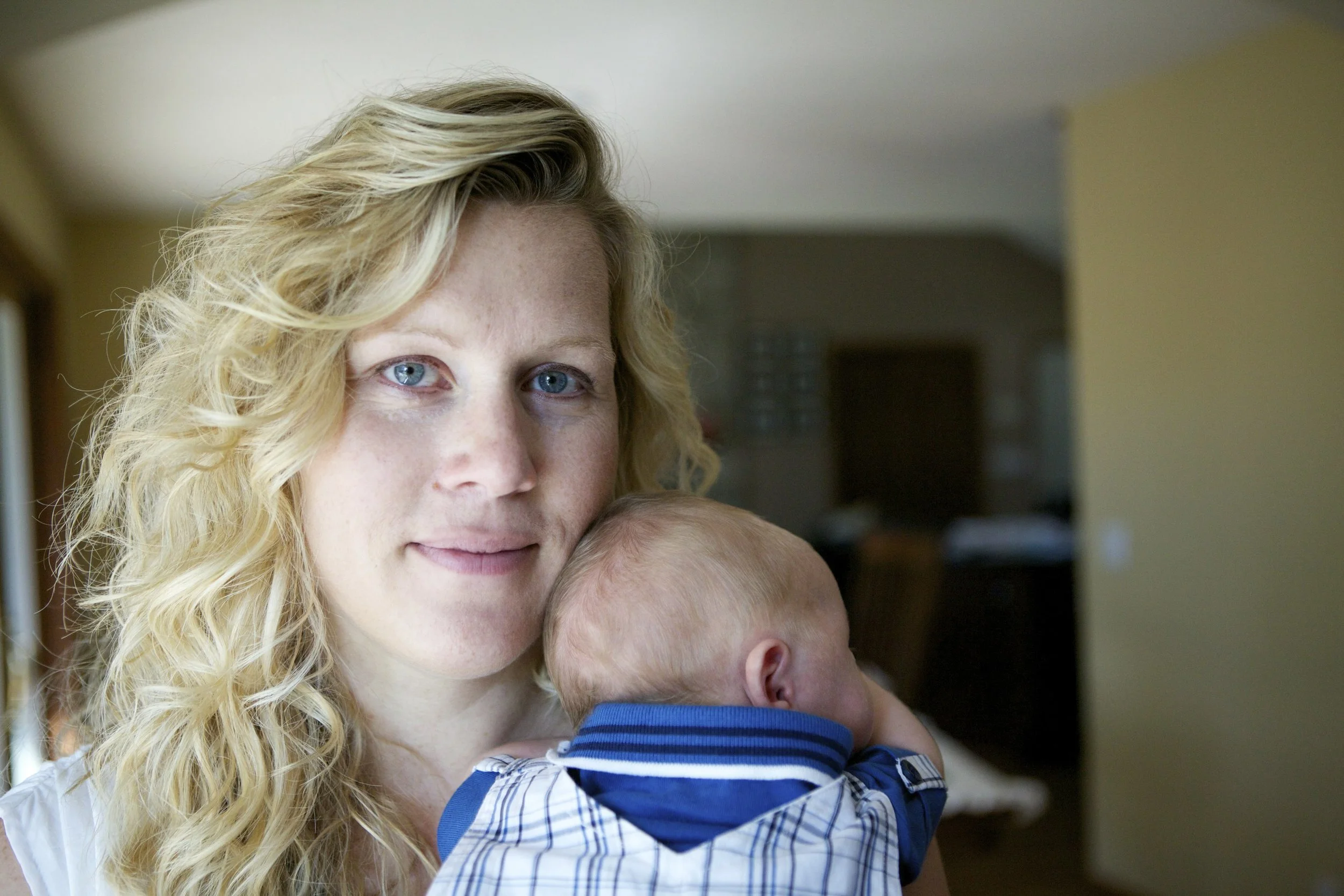ThomasNewBornPix2012-07-20n30439.jpg