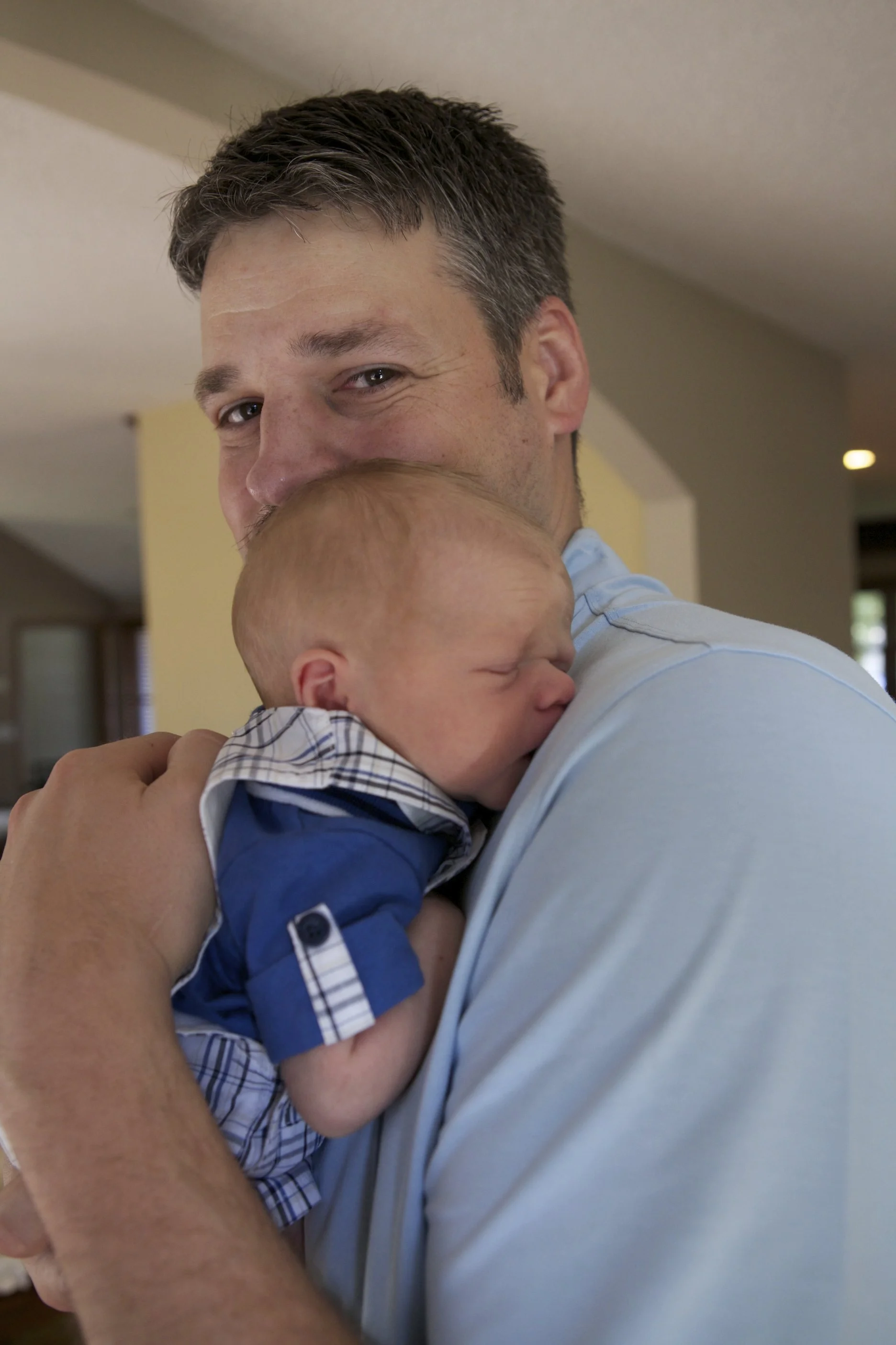 ThomasNewBornPix2012-07-20n30448.jpg