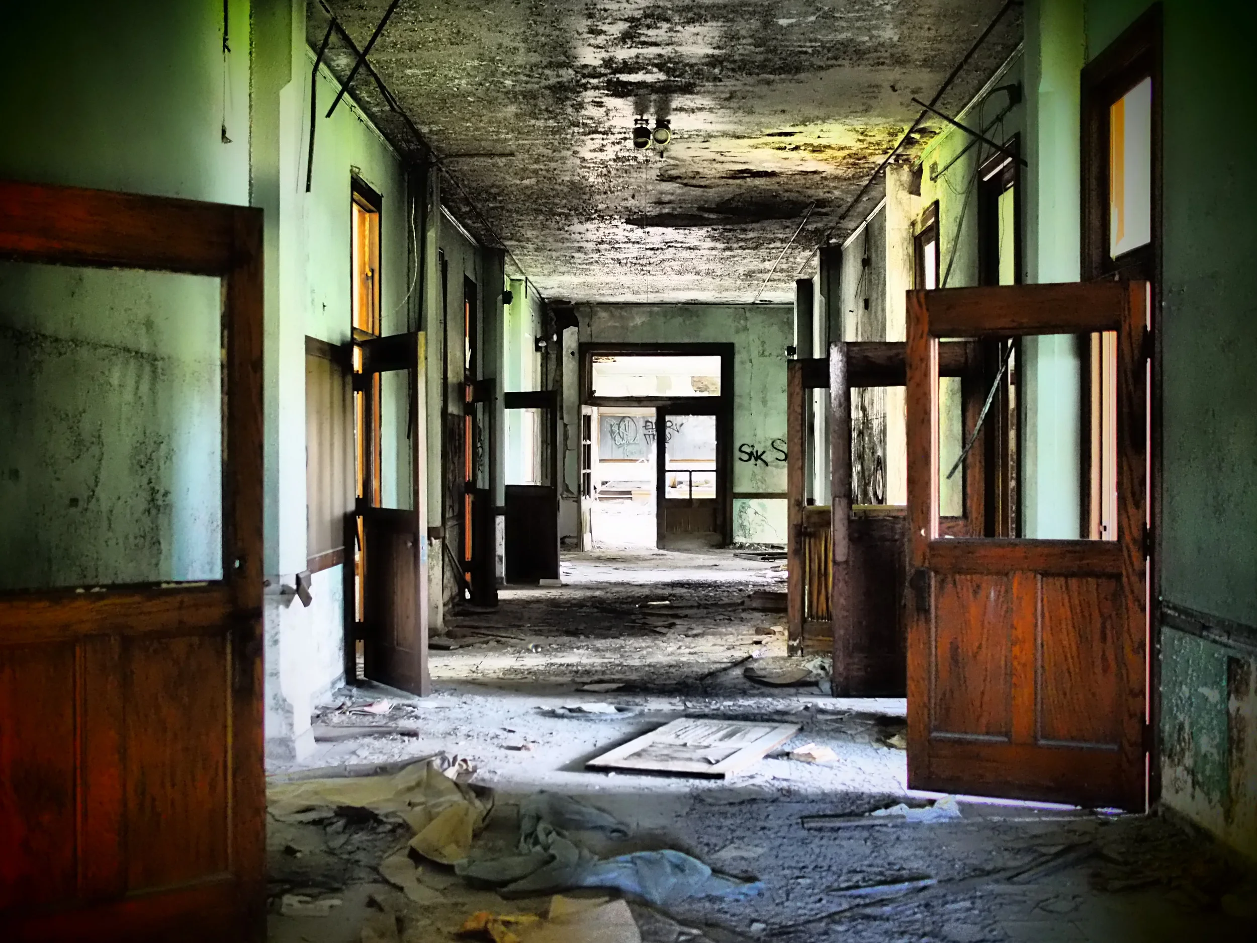 There will be no class today........ The school at St. Agnes is a haunting place to walk through, even during the day.
