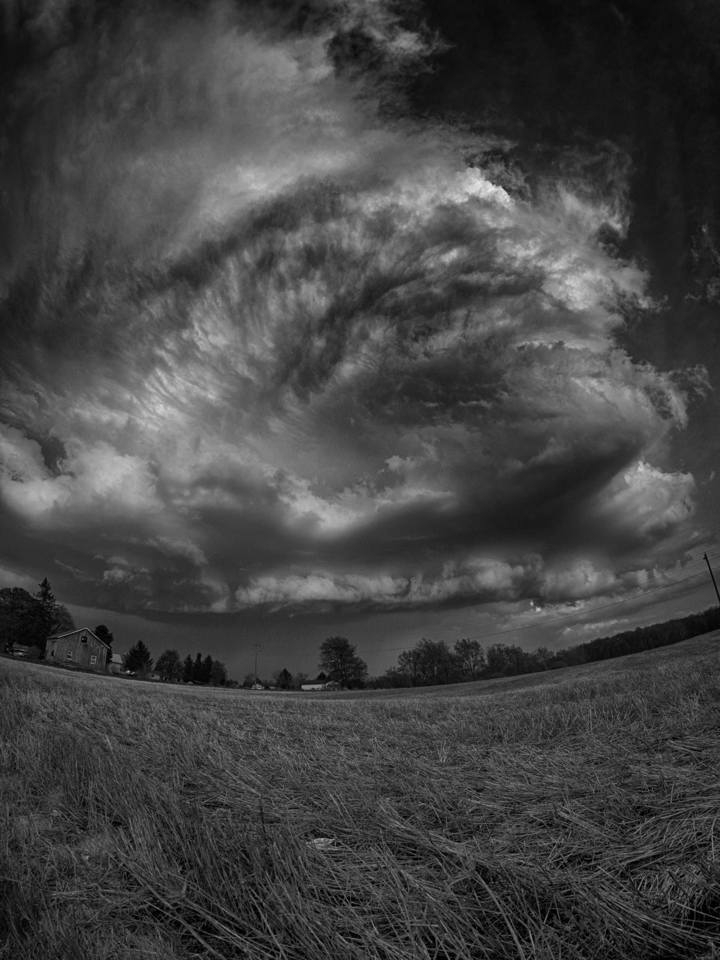 A storm rolling into my frame as seen through the E-M1 + Rokinon 7.5mm Fisheye