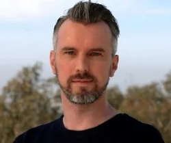 chris mcnab.jpg
