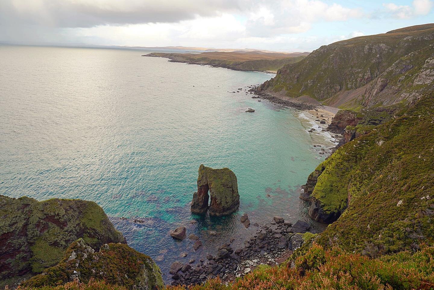 Glorious week completely off the grid along the coast of northern Scotland. Wild terrain matched with equally wild weather. Take me back now. 

#scotland #highlands #coast #wild #seastacks #hiking #cycling #peat #mud #scottishhighlands #offthegrid