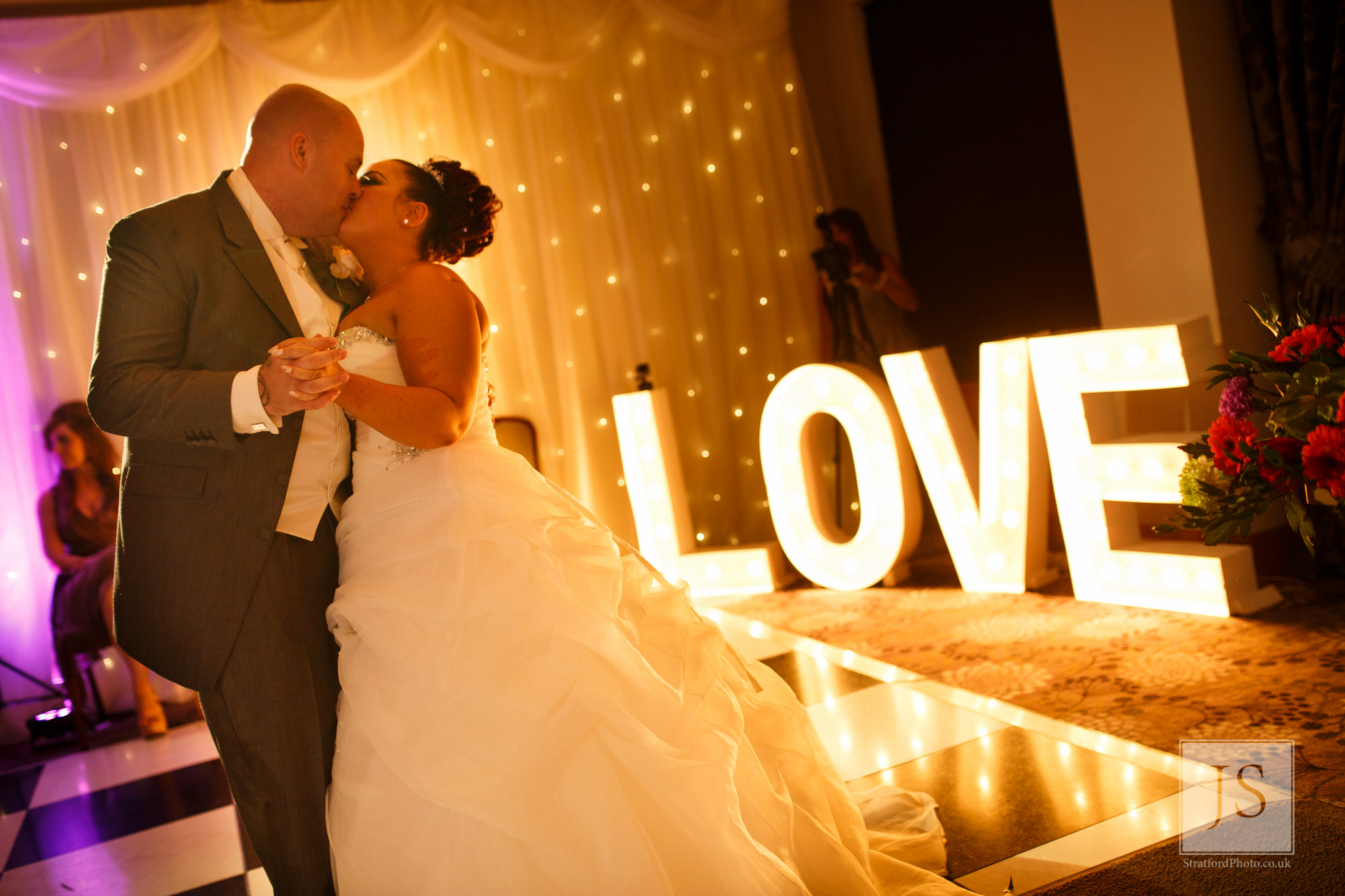 Danielle & Lee 2172.jpg