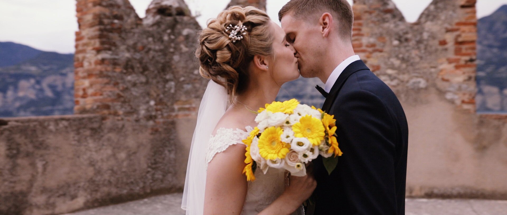 Lauren & Joe Desitnation Wedding in Malcesine Lake Garda 23.jpg