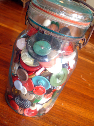 ButtonJar.jpg