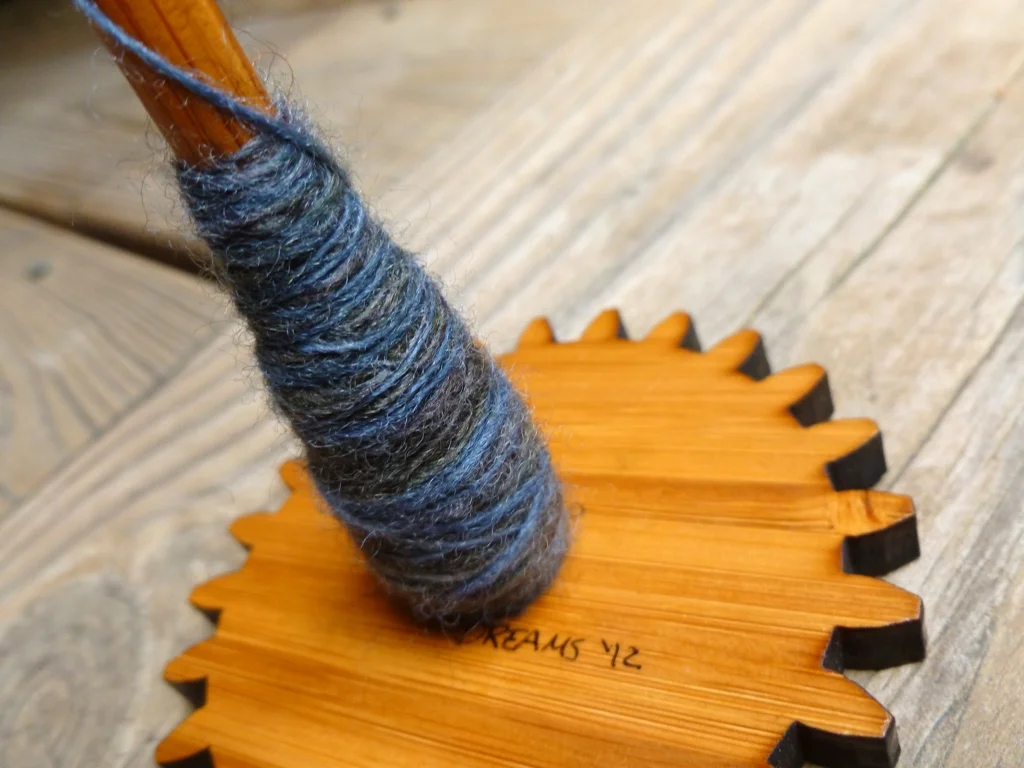 YarnGeek_WinterPinoakSingle2.jpg