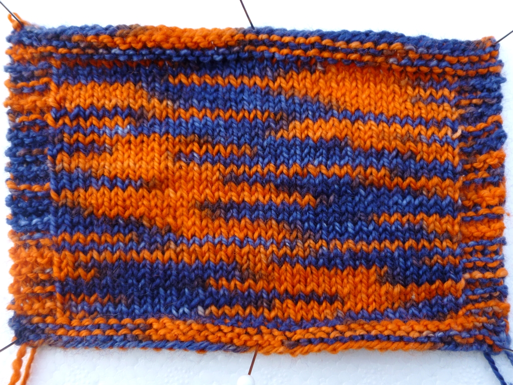 Looking for advice alternating variegated yarn : r/knitting