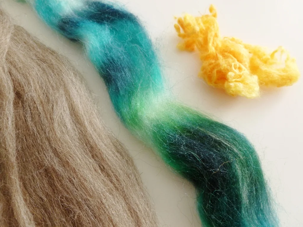 Rolag-Fibers.jpg