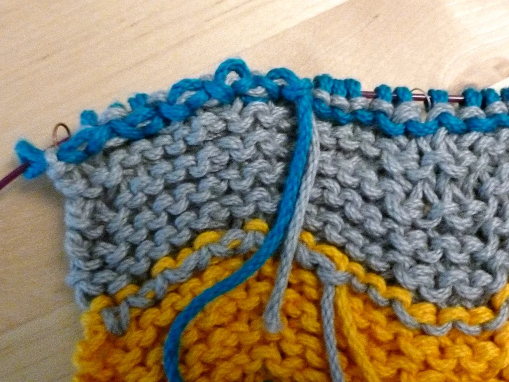 How To Weave In Ends Without A Tapestry Needle — With Wool