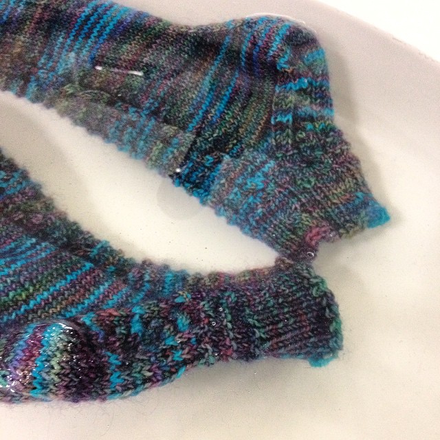 Review Knit Picks Hawthorne — With Wool