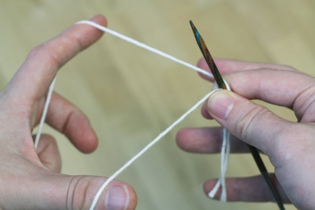 How To Do The Long Tail Cast On And Helpful Tips — With Wool