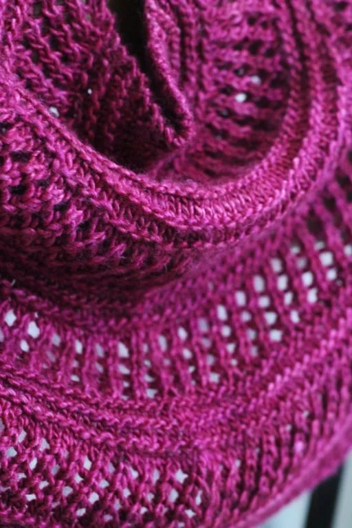 I've wanted to knit the Dewberry Cowl since I first saw it, and it was a perfect pattern for gift knitting. FO: Crescent Over Lothlorien and Dewberry Cowl - withwool.com