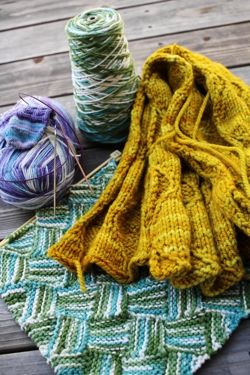 Scarves, socks, and kitchen towels! Oh my! I’m finishing up a bunch of projects so I can start new ones. WIP Parade | withwool.com
