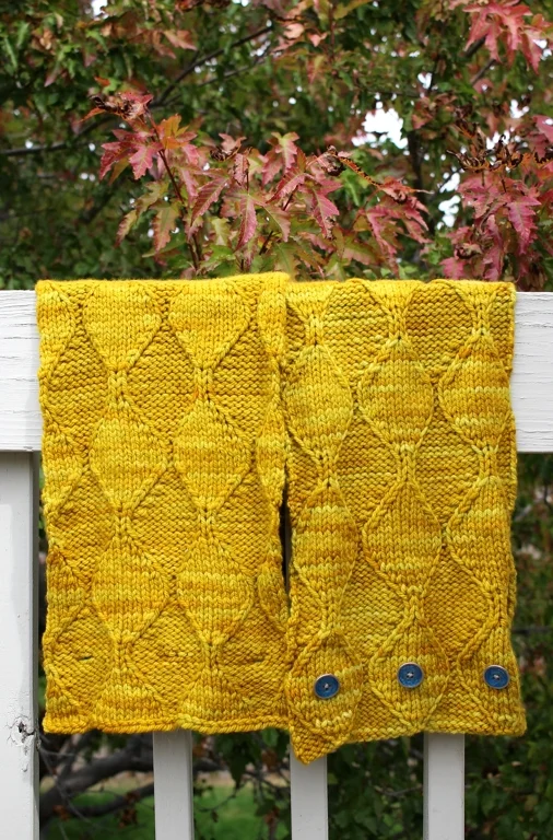 This scarf and cowl combo is fun and well worth the wait. FO: Vertigo Scarf | withwool.com