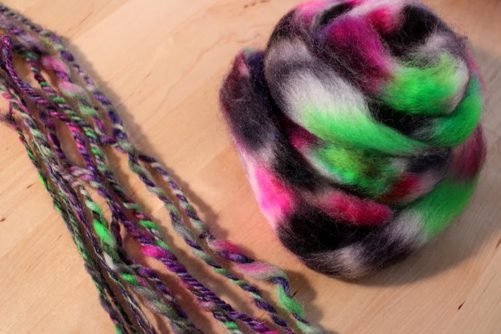 Taking a spinning class about color was a great way to start my #The100DayProject, #100HandspunDays. | withwool.com