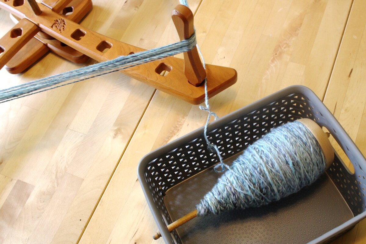 Spinning with Suspended Spindles » School of SweetGeorgia