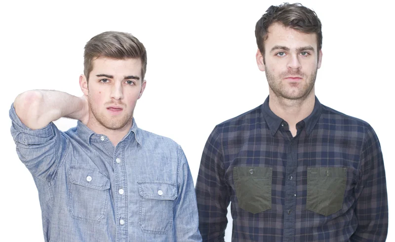 Chainsmokers_White.jpg