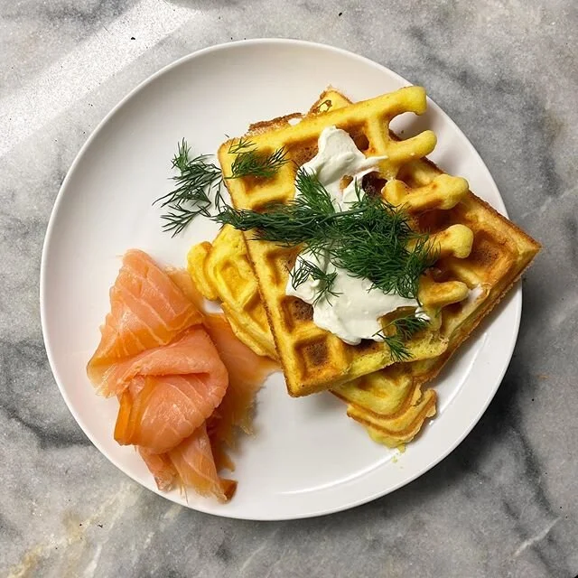 Brunch perfection for this new protein life...
.
As I&rsquo;ve mentioned on stories, I&rsquo;ve got some health stuff going on that&rsquo;s forcing me to add a LOT more protein and fat to my diet while limiting grains and such to nearly zero. It&rsqu
