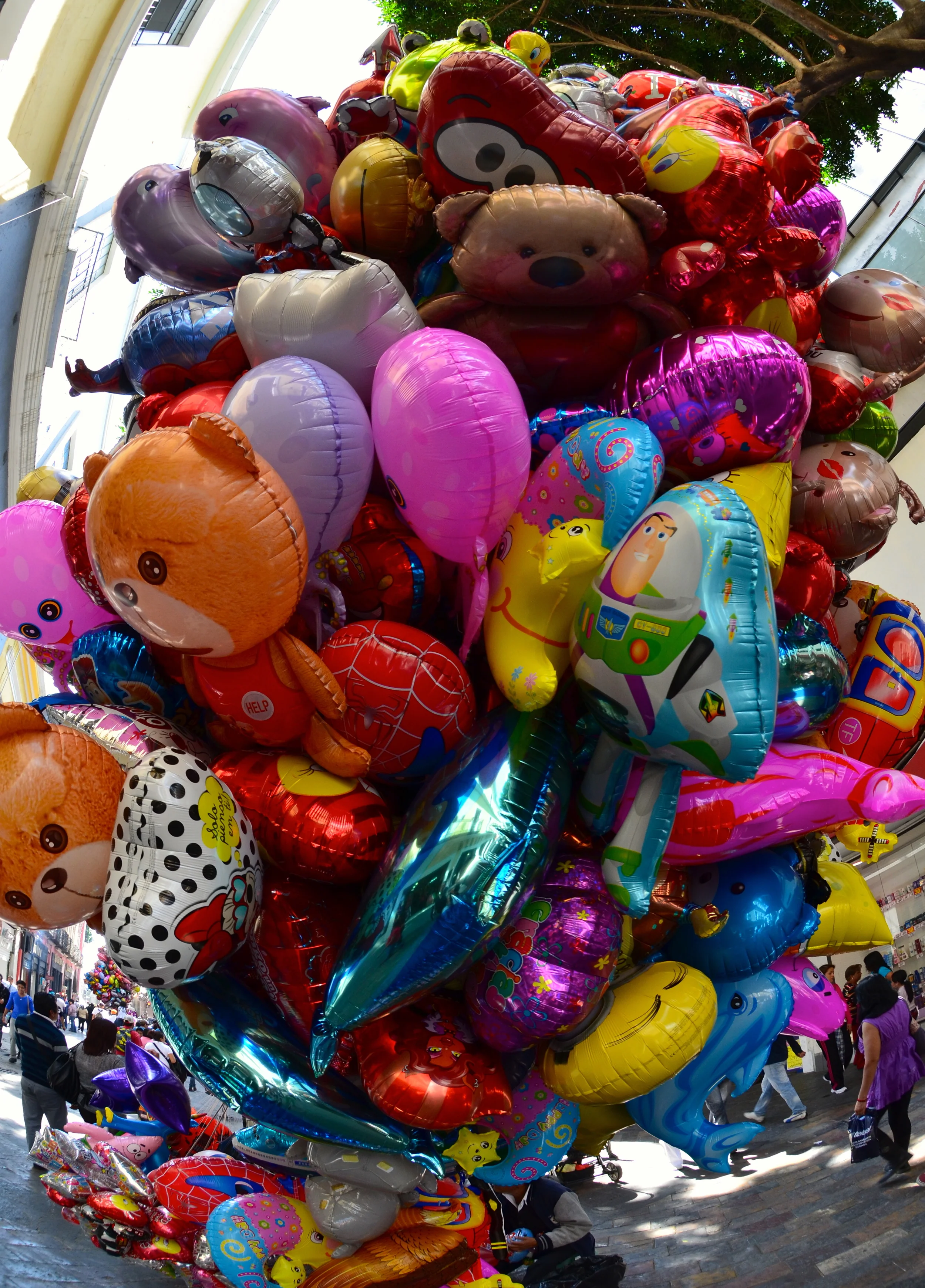 Love the balloons!