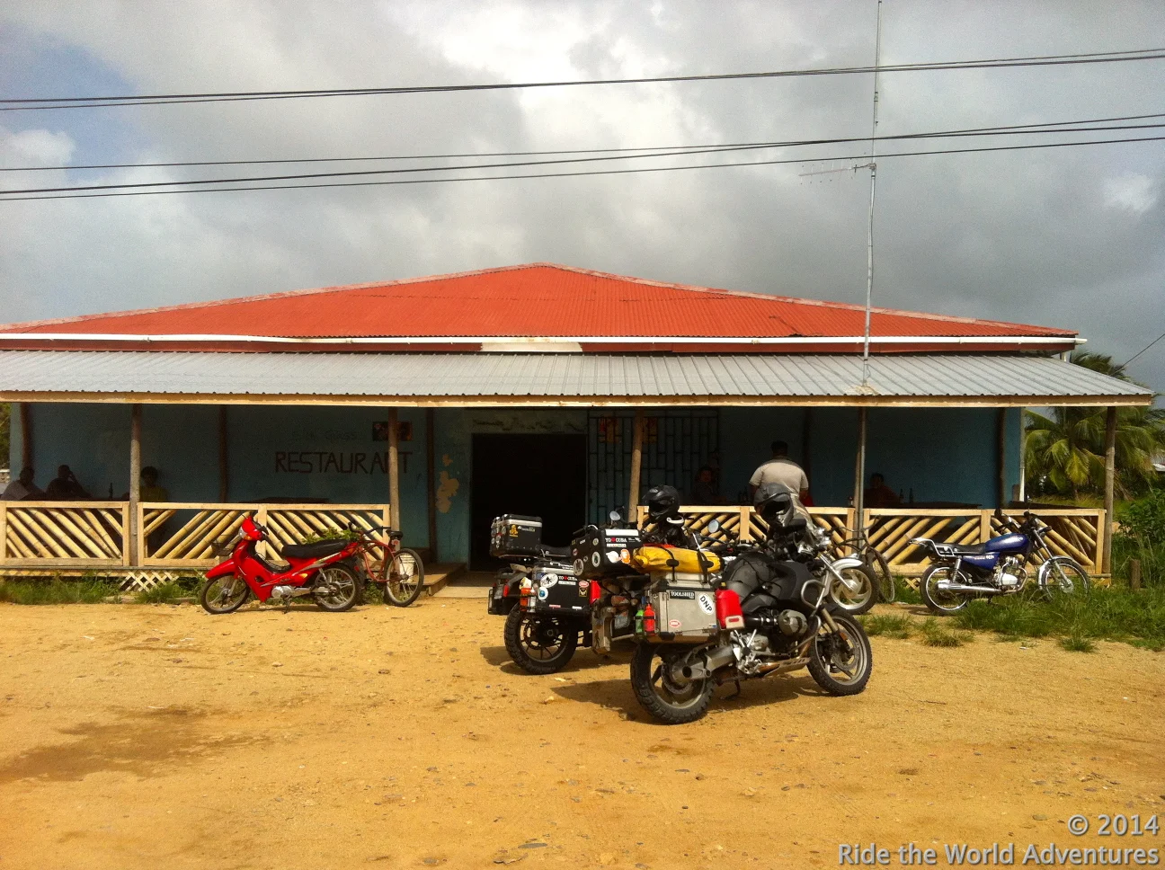 Stopping for a late lunch on the way to Placencia…almost there!