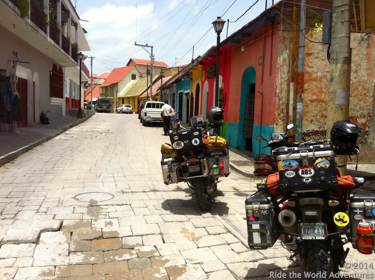 The streets of Flores…trying to figure out where our first choice in Hotels is located and how to get around to it!