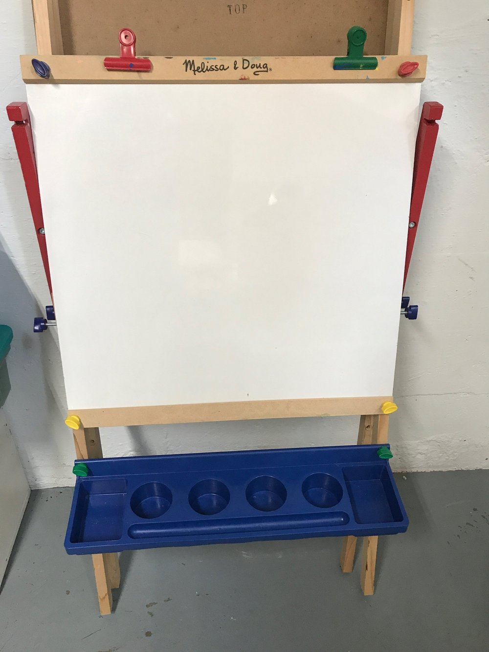 Melissa and Doug Easel