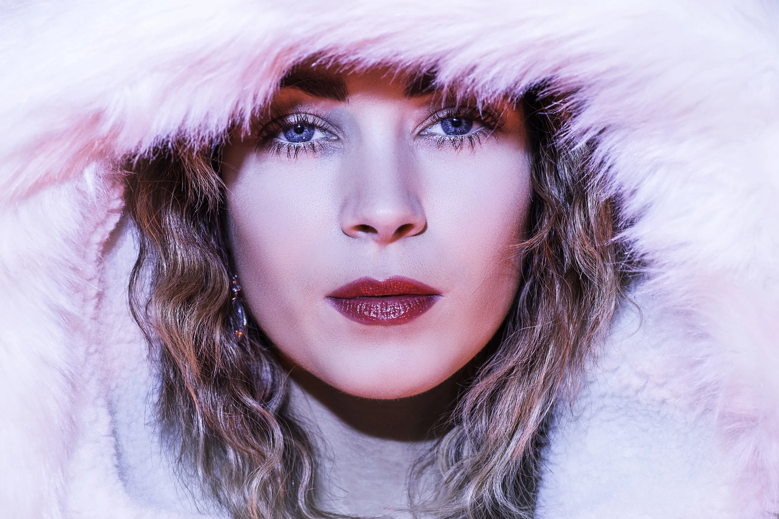 MAGGIE-BEAUTY-HEADSHOT.JPG