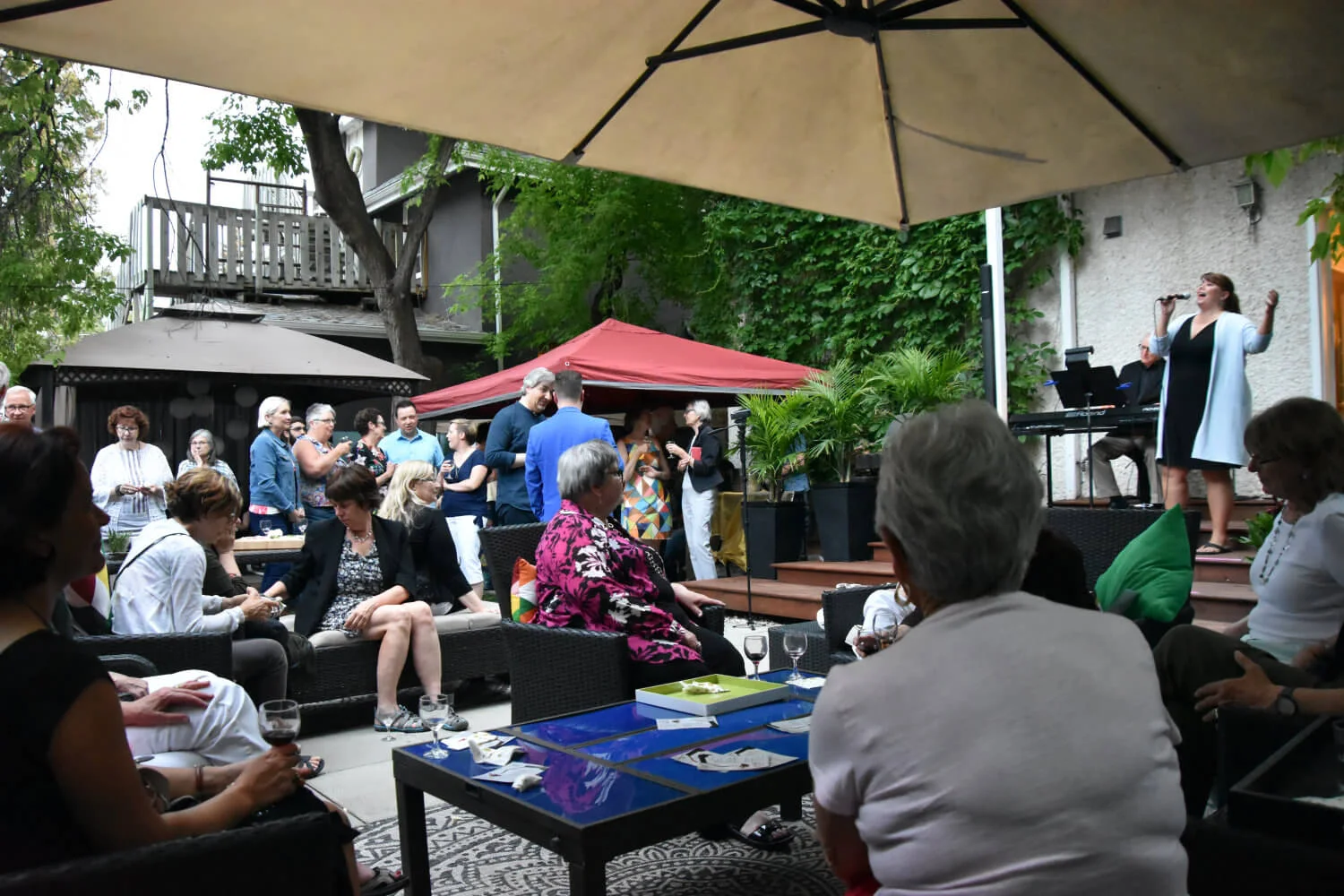 winnipeg-singers-wine-tasting-party-2019dsc_3725.jpg