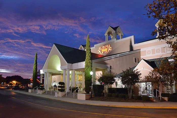 Alabama_Theatre___ONE_The_Show_(75942).jpg