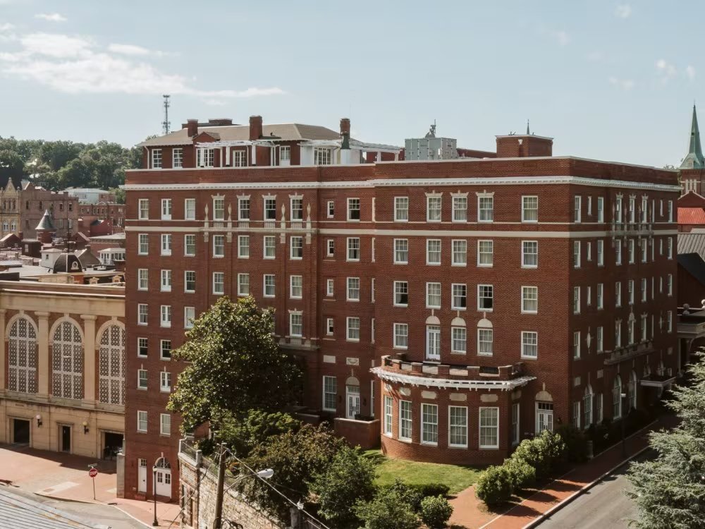 hotel-24-south-front-view-staunton-virginia.jpg