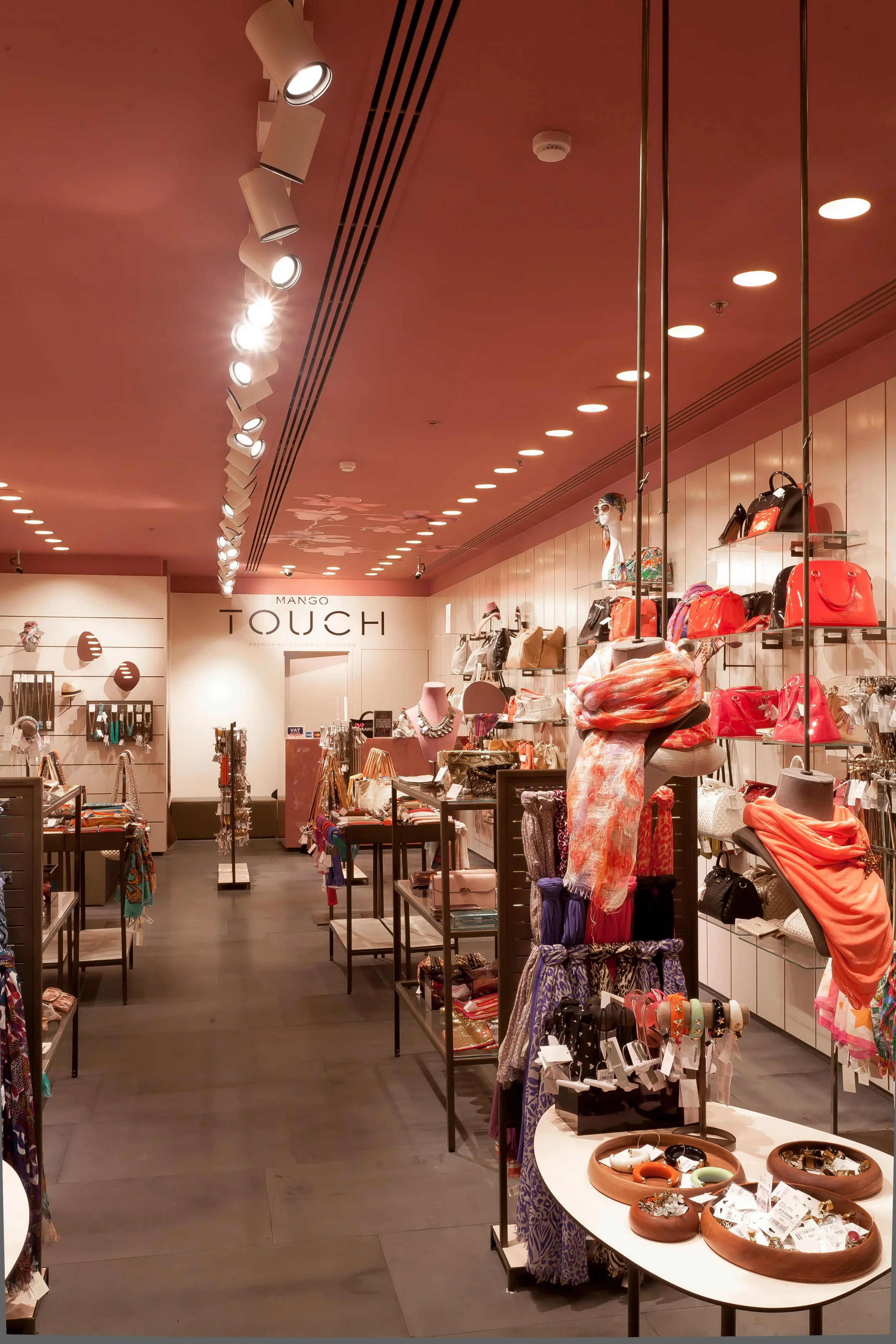 Support to hang the props from ceiing