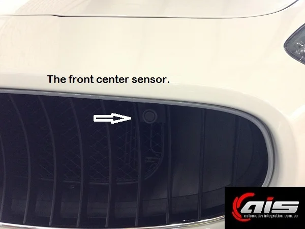 The center sensors are almost invisible.