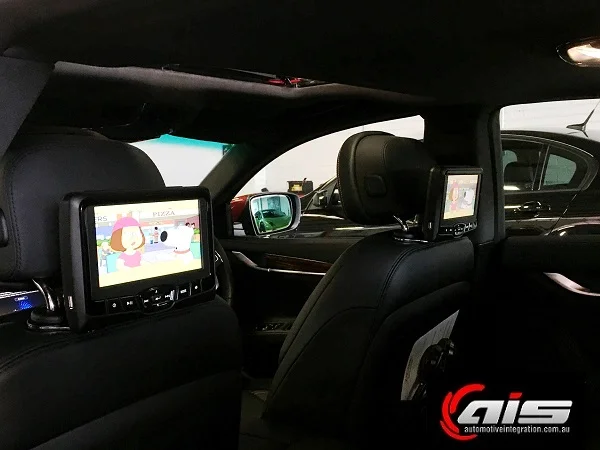 The dual system has steel mounts to ensure passenger safety.