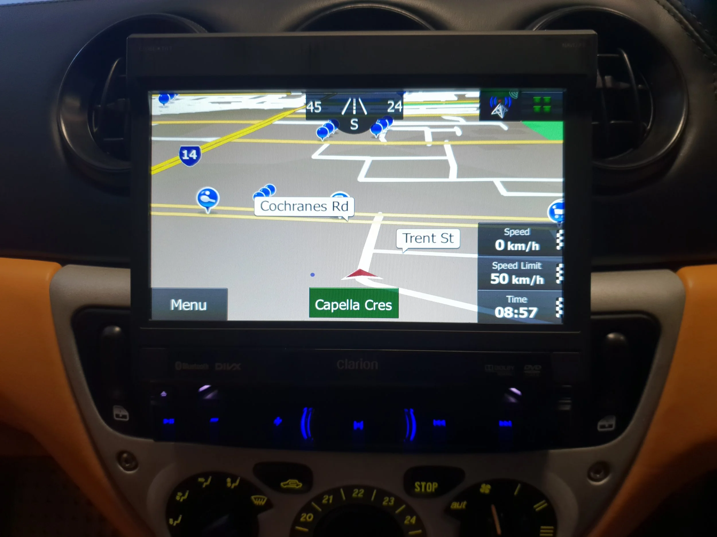 The accurate mapping software also shows speed and speed limits