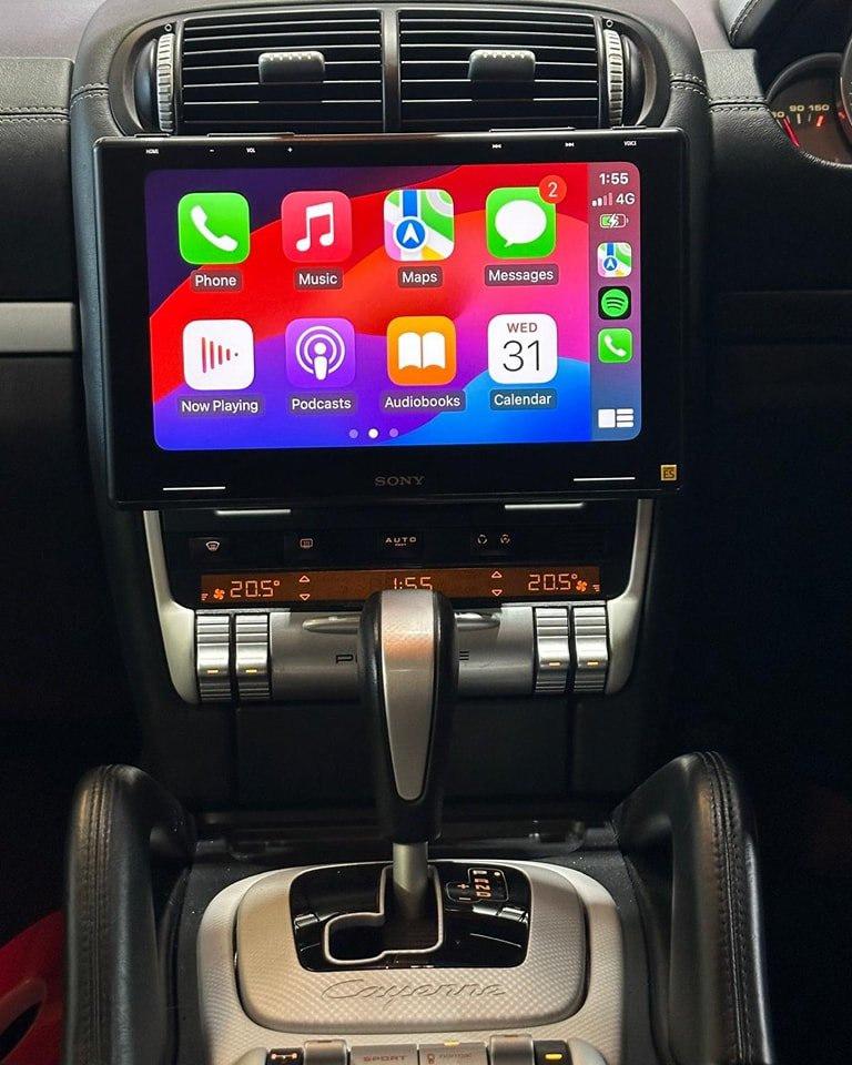 A big car needs a big screen, and the Sony XAV-9500ES is certainly one big screen! This client wanted the impressive 10.1&quot; display and the high sound quality that the Sony unit offers, but was worried that the screen might be a little oversized 