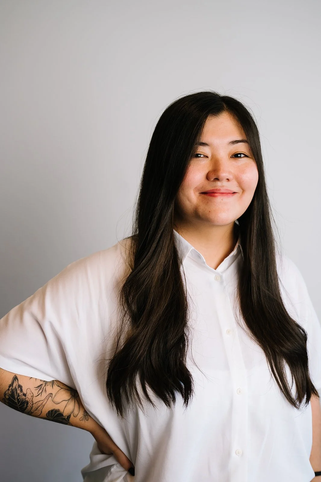 headshot relaxed photographer