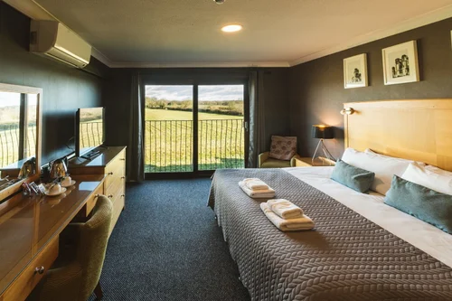 Hotel guest room photography Warwickshire