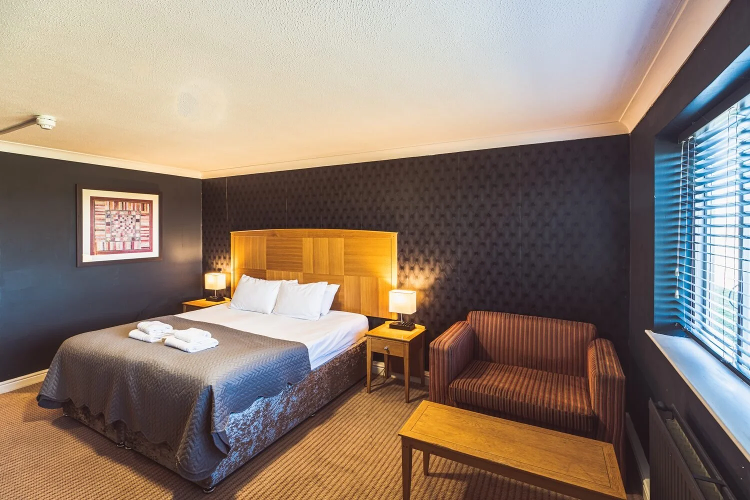 Room 23-2.jpg