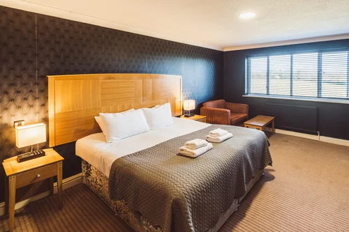Hotel bedroom photography Warwickshire