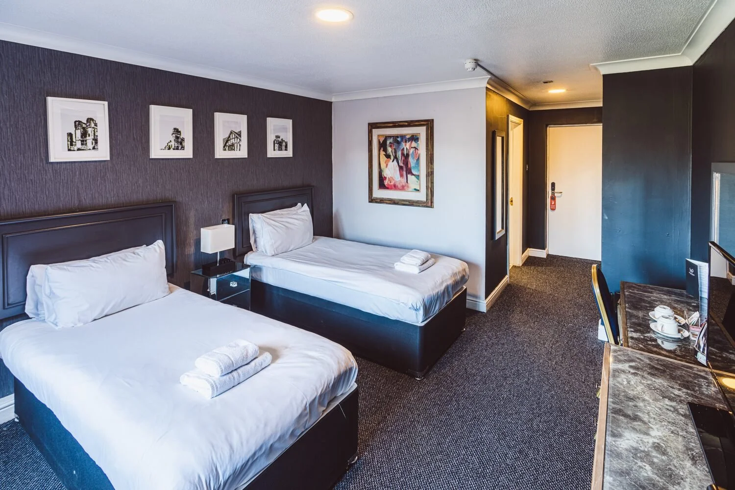 Room 8.jpg