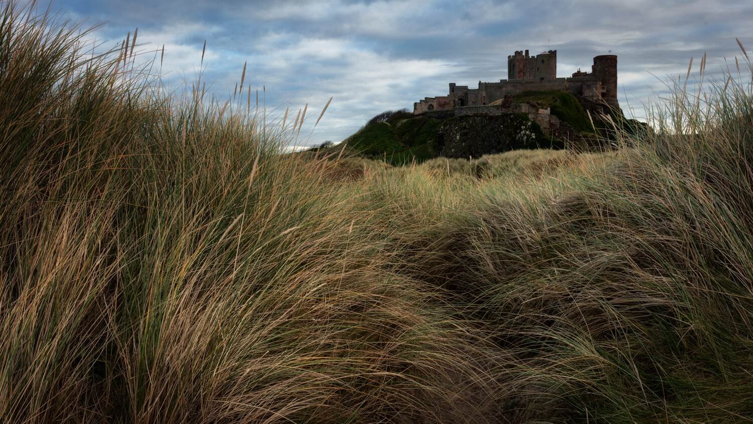 bamburgh castle.jpg