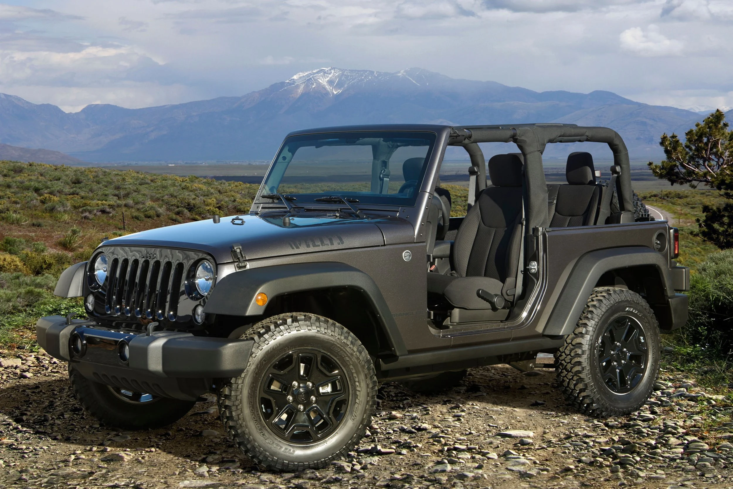 Trail Swag Reports: 2014 Jeep Wrangler Willys Wheeler Edition at CIAS